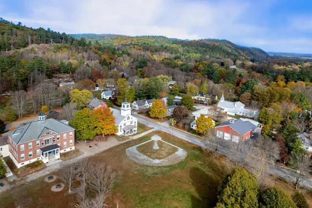 $398,000 | 48 Cross Street, Newbury, VT 05051