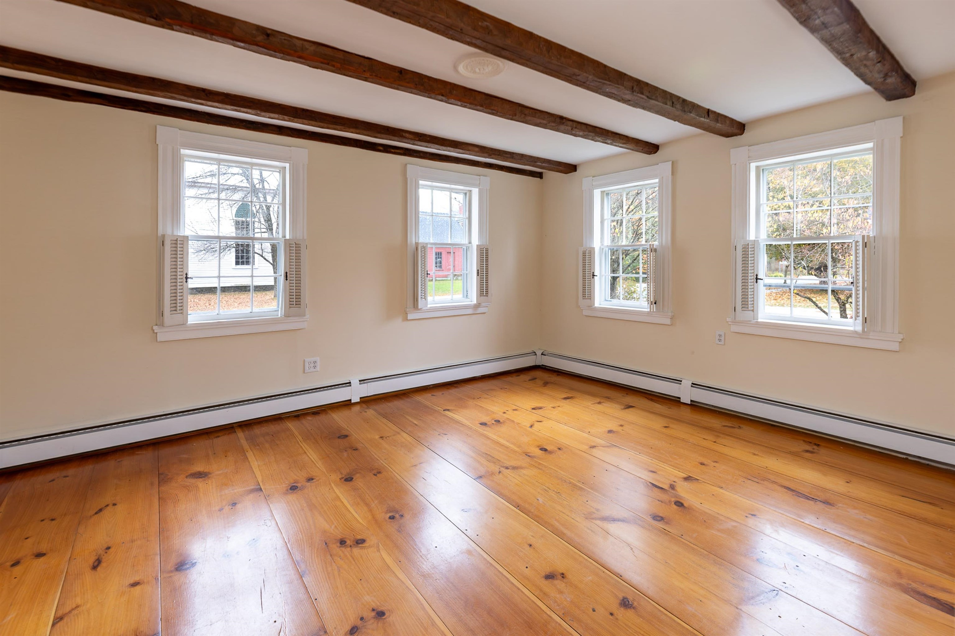 48 Cross Street Newbury, VT 05051 - Photo 8 of 36