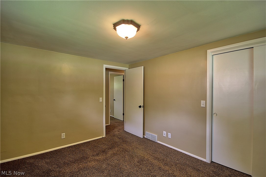 7120 Rolling Ridge Road Northeast Canton, OH 44721 - Photo 13 of 32