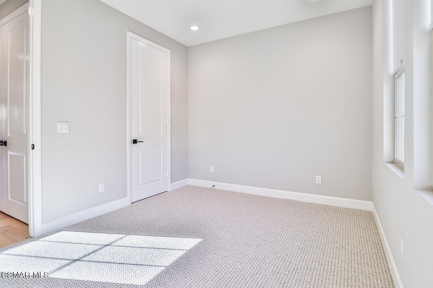 2498 Cherry Tree Drive Camarillo, CA 93012 - Photo 38 of 67 iBedroom2 Ensuite3