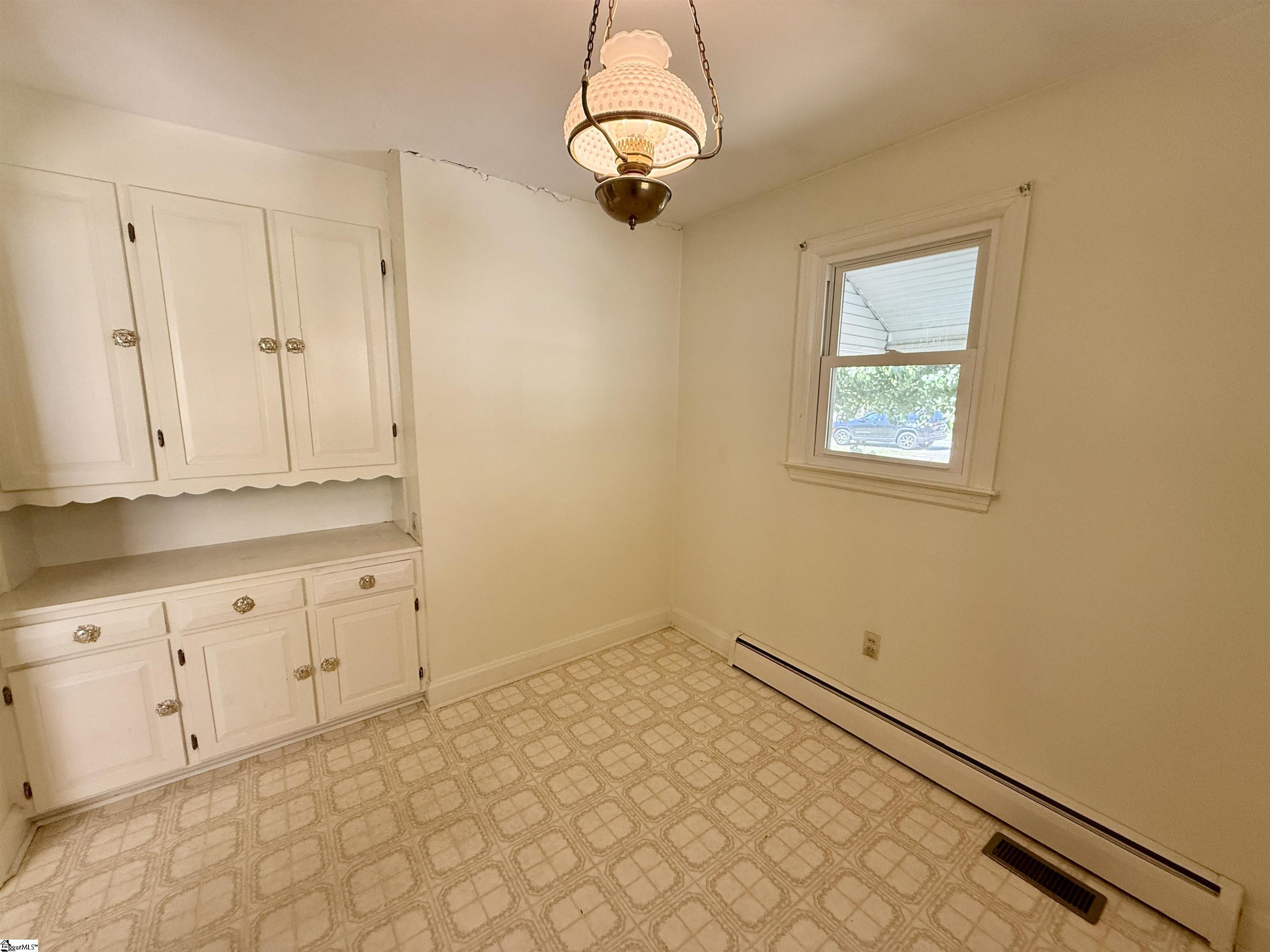 207 Elm Street Clinton, SC 29325 - Photo 12 of 30