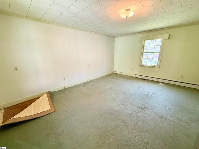 $170,000 | 207 Elm Street, Clinton, SC 29325