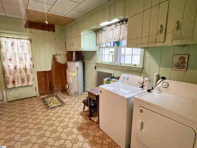 $170,000 | 207 Elm Street, Clinton, SC 29325