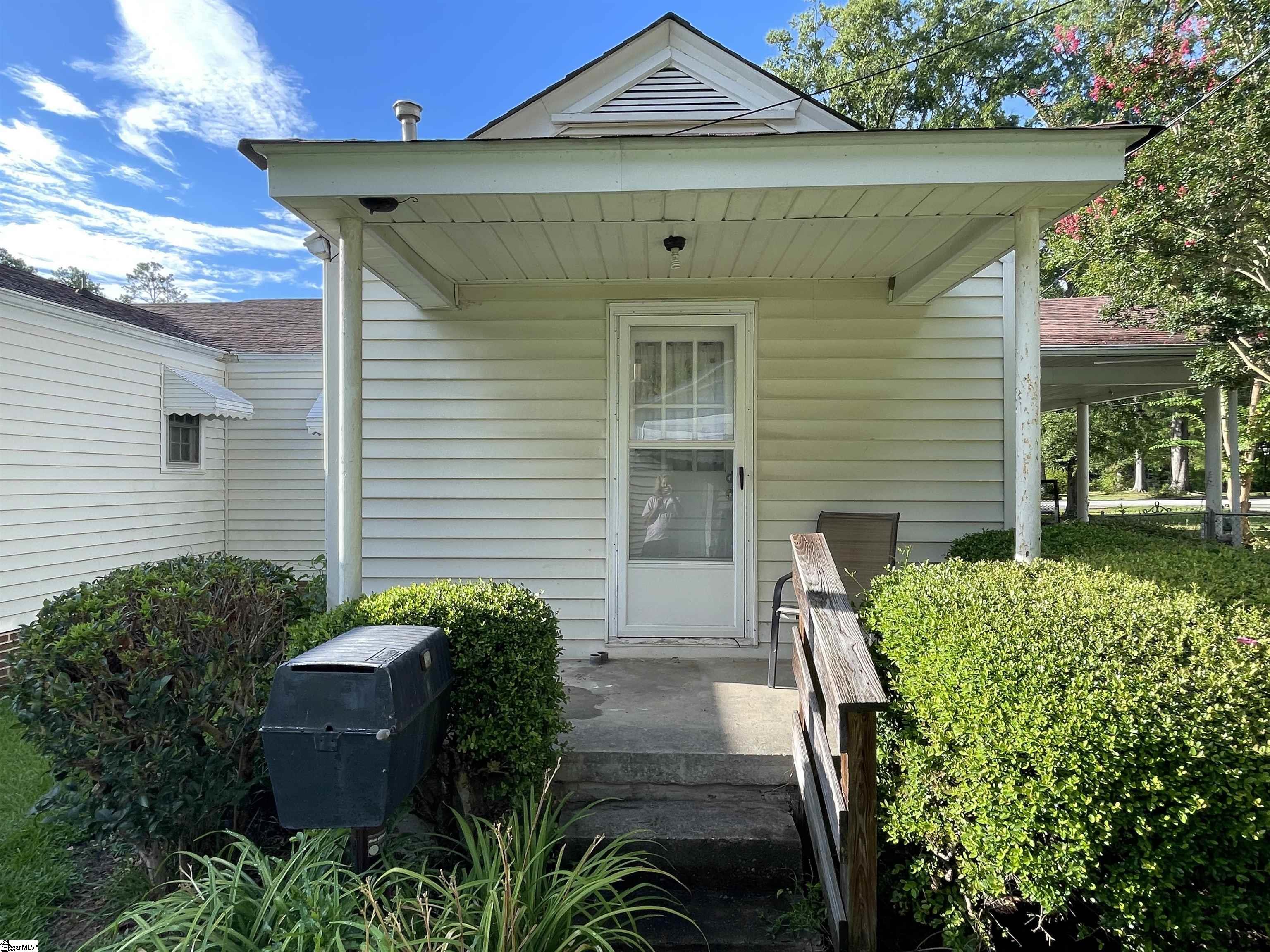 207 Elm Street Clinton, SC 29325 - Photo 26 of 30