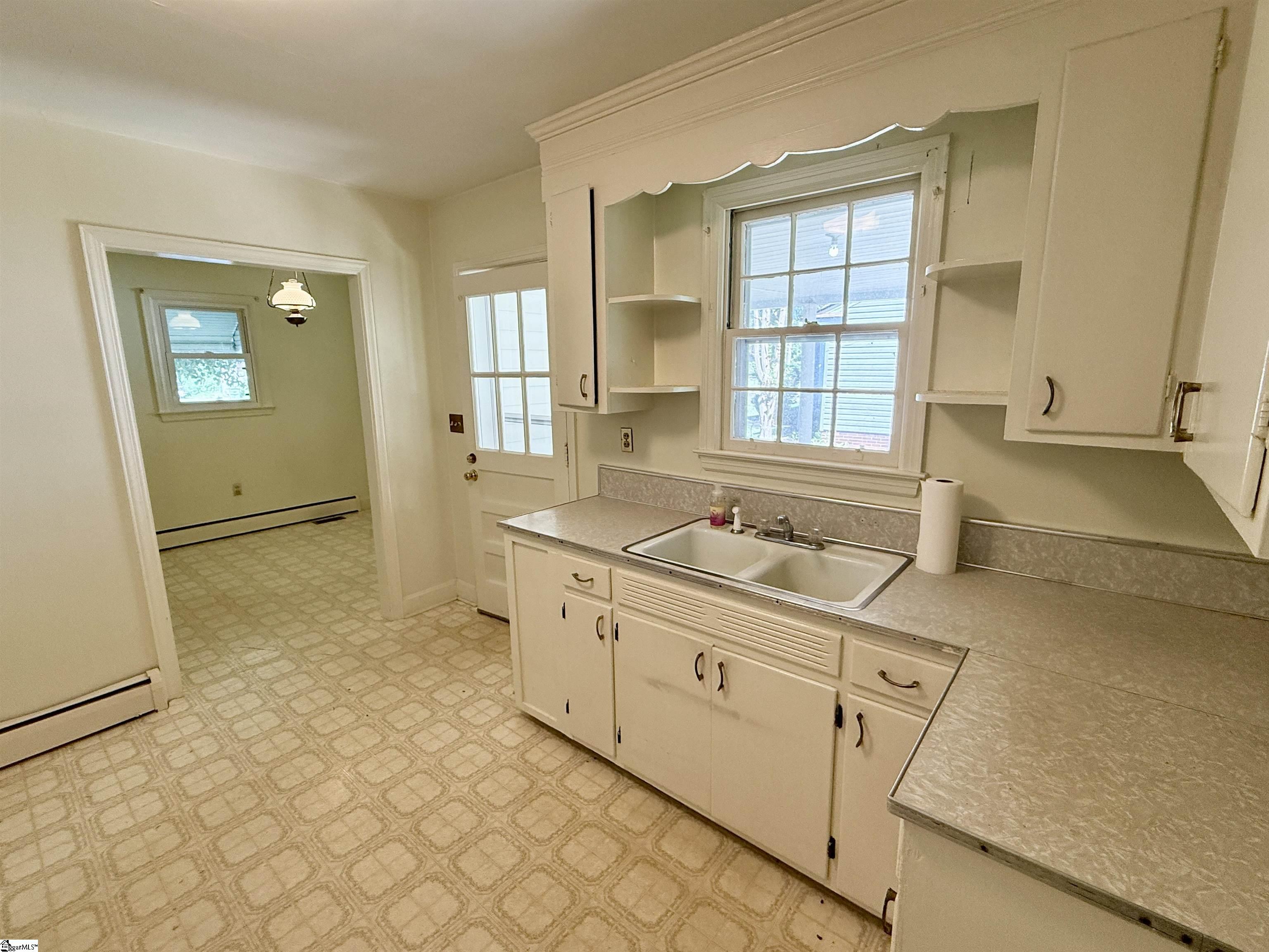 207 Elm Street Clinton, SC 29325 - Photo 7 of 30