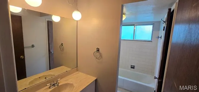 $1,695 | 12545 Clock Tower Drive, St. Louis, MO 63138