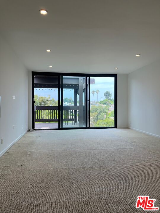 7742 Redlands Street, Unit H3023 Playa del Rey, CA 90293 - Photo 3 of 10