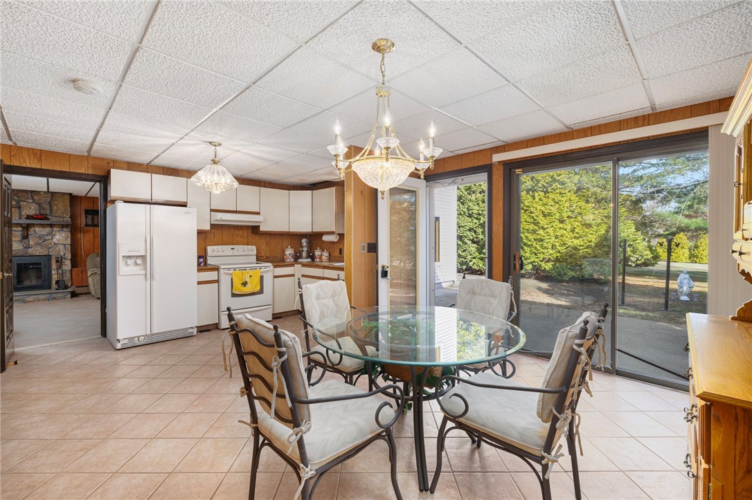 77 Cherry Hill Road Johnston, RI 02919 - Photo 22 of 31