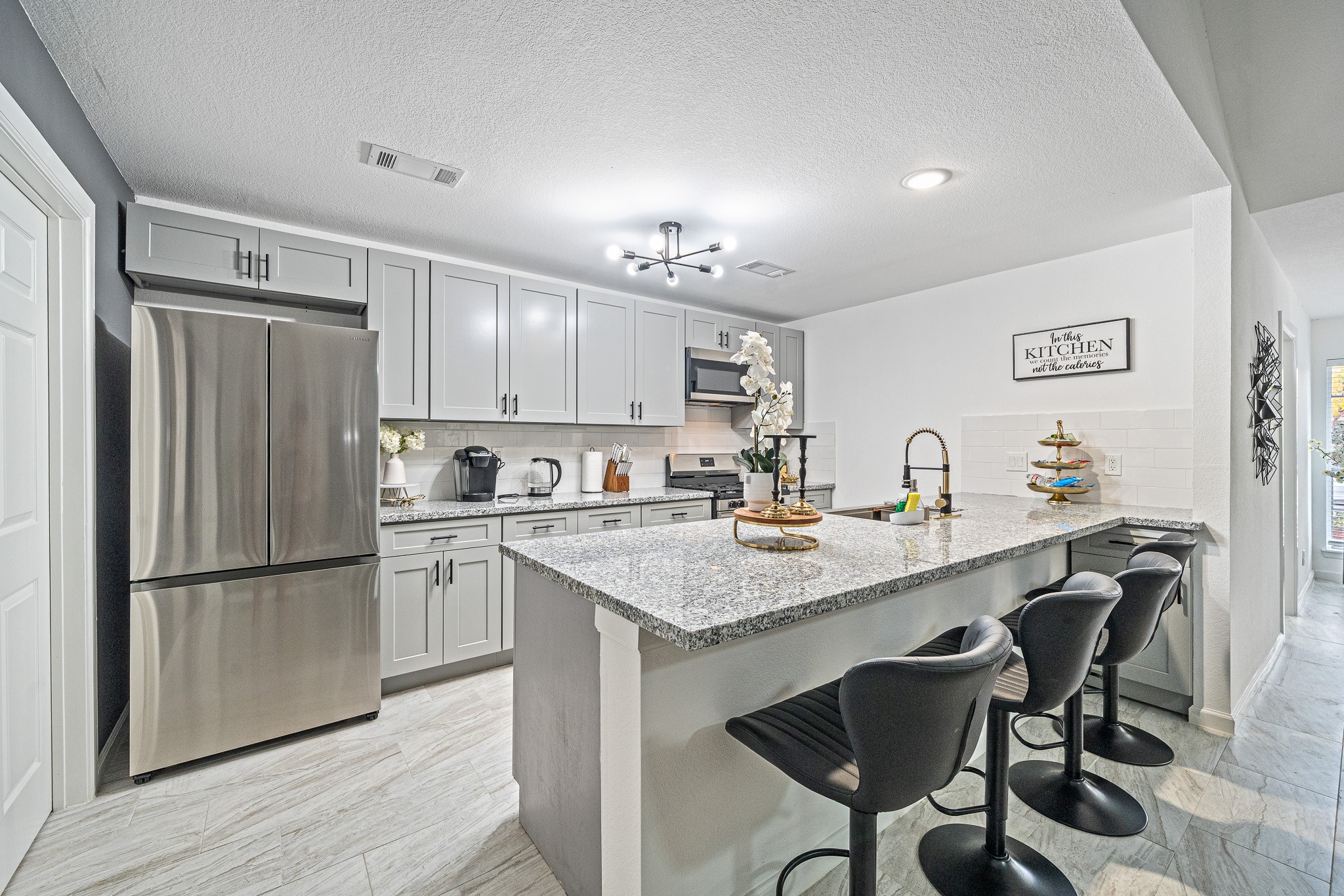 12007 Sharpcrest Street Houston, TX 77072 - Photo 14 of 40