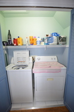 810 Julien Street Belvidere, IL 61008 - Photo 13 of 17 a utility room with washer and dryer