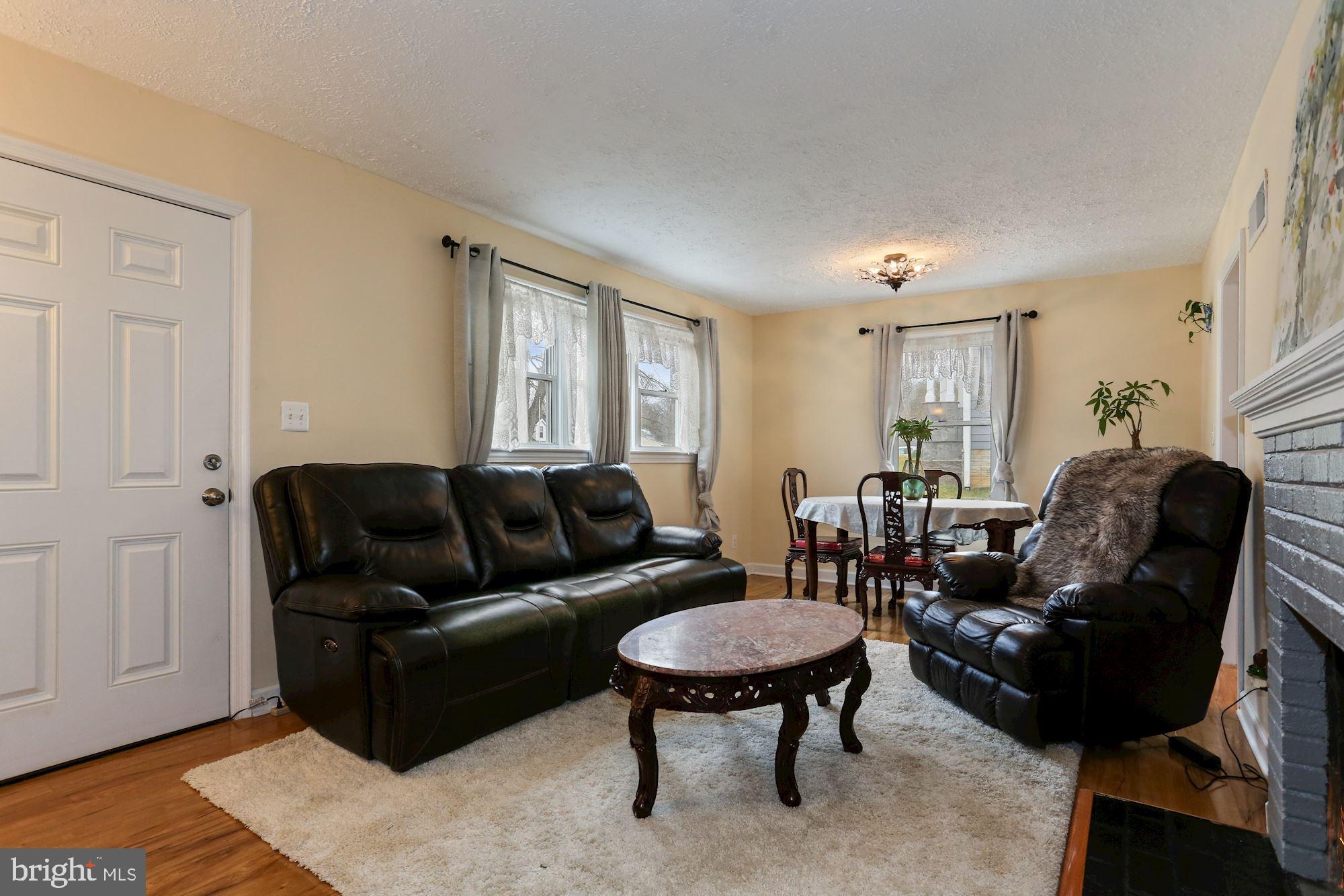 3134 Dashiell Road Falls Church, VA 22042 - Photo 5 of 23