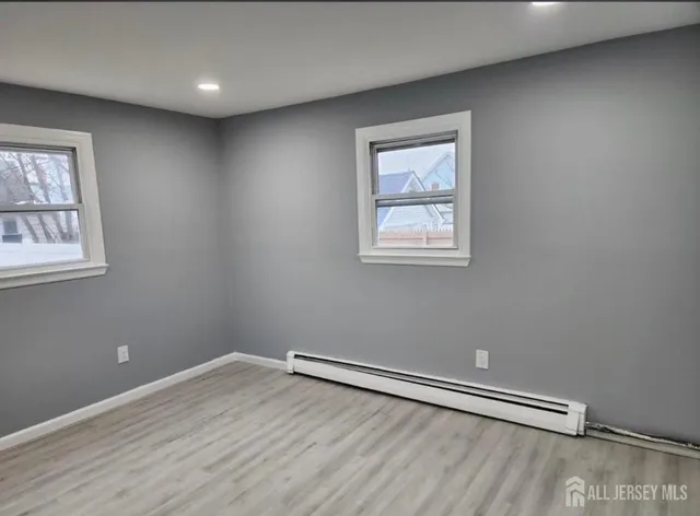 $2,300 | 723 Parker Street, Perth Amboy, NJ 08861