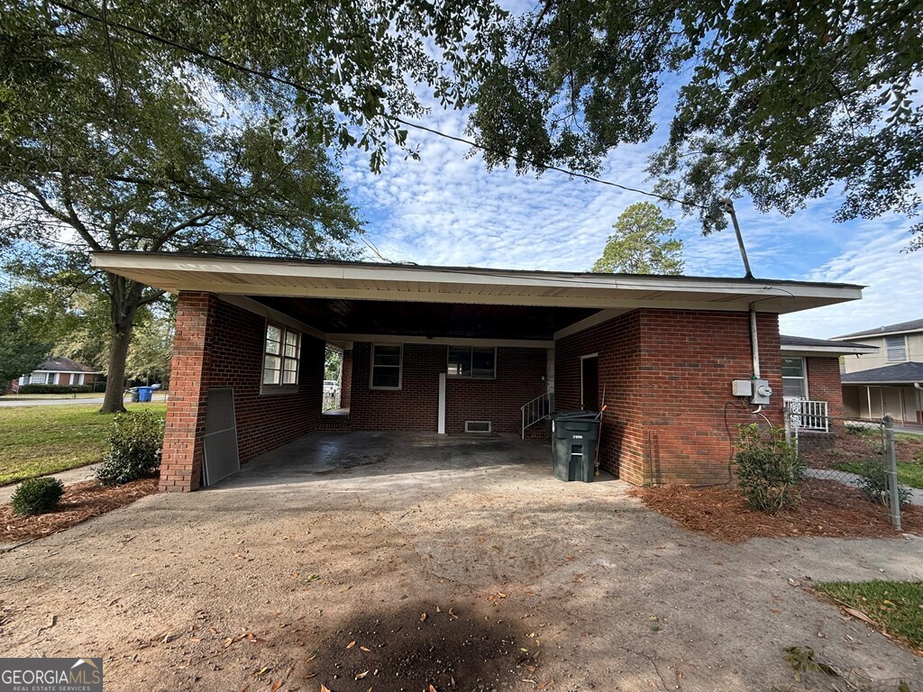412 Roberson Street Dublin, GA 31021 - Photo 5 of 54