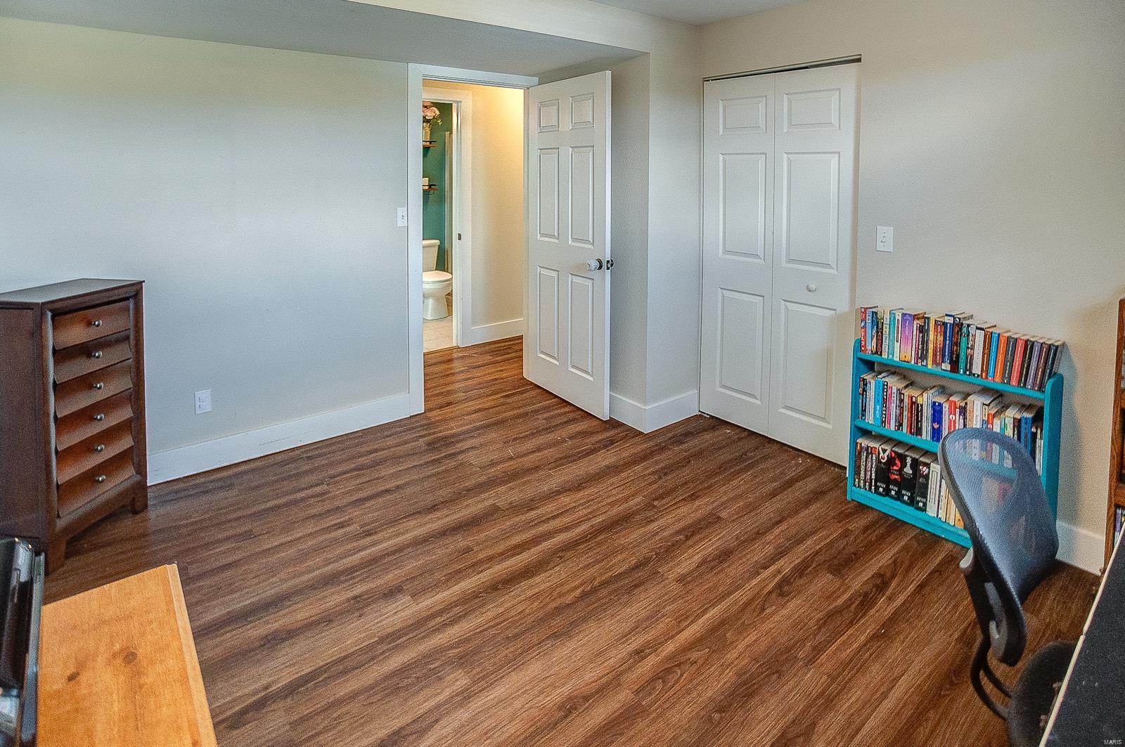 10932 Lake Road Highland, IL 62249 - Photo 42 of 52