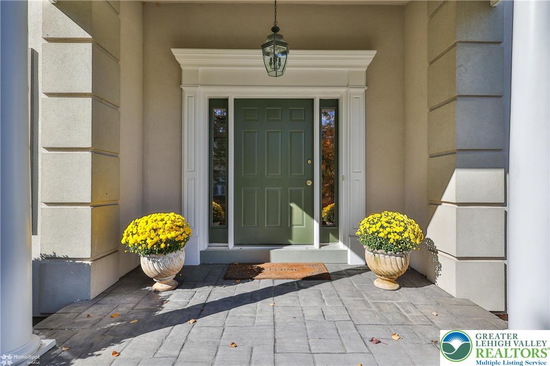 1805 Meadow Ridge Court Bethlehem, PA 18015 - Photo 14 of 84 Gallery Image 14