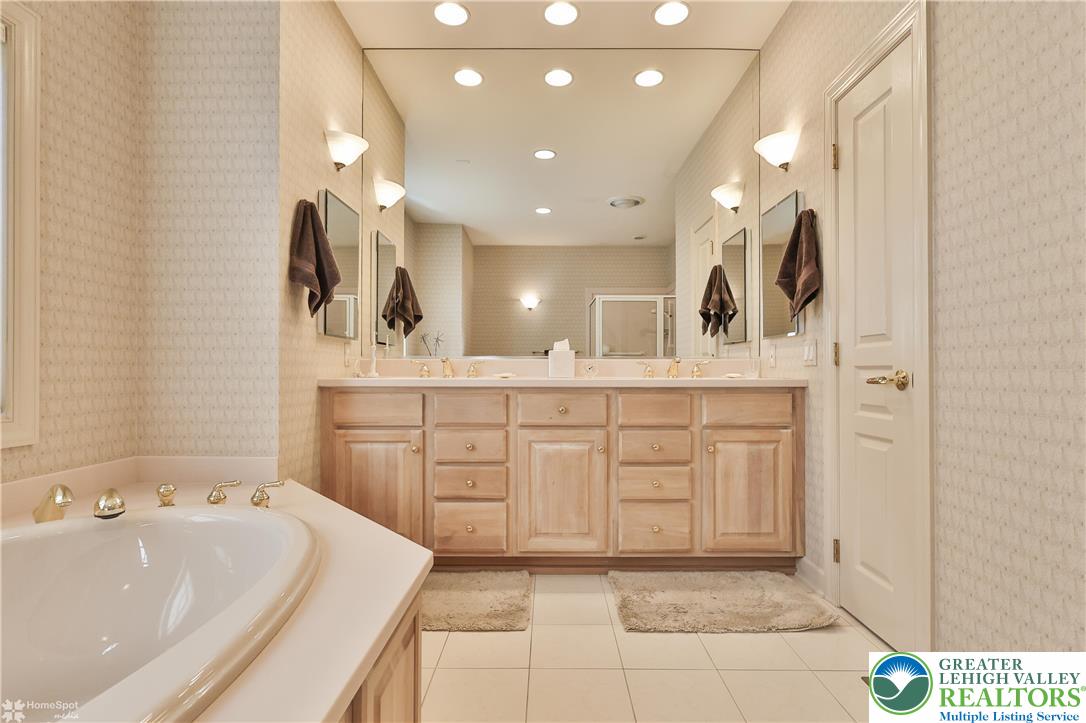 1805 Meadow Ridge Court Bethlehem, PA 18015 - Photo 32 of 84 Gallery Image 32