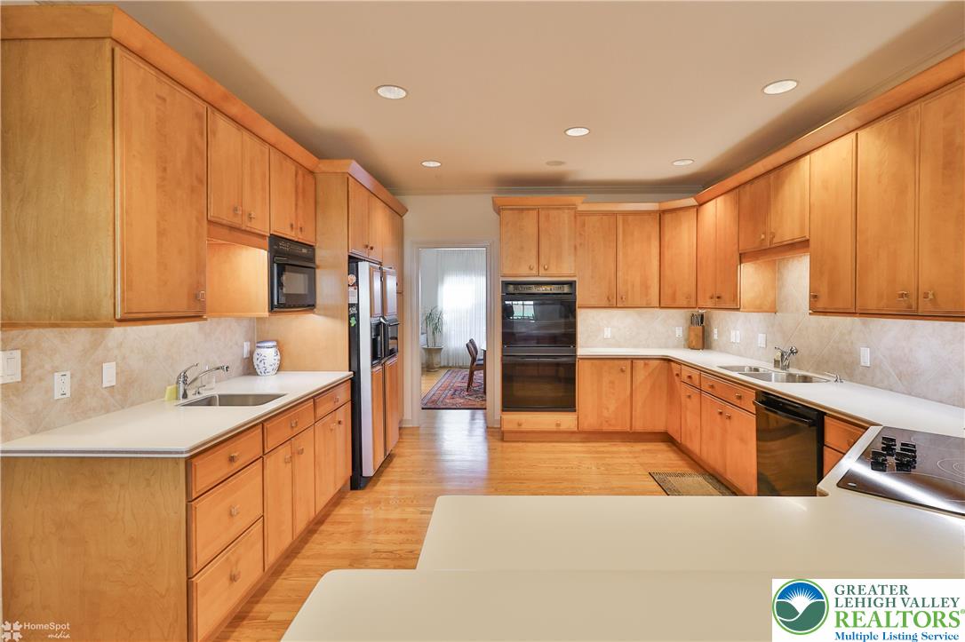 1805 Meadow Ridge Court Bethlehem, PA 18015 - Photo 49 of 84 Gallery Image 49
