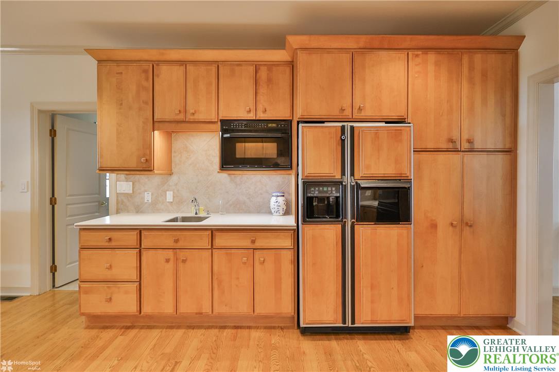 1805 Meadow Ridge Court Bethlehem, PA 18015 - Photo 54 of 84 Gallery Image 54