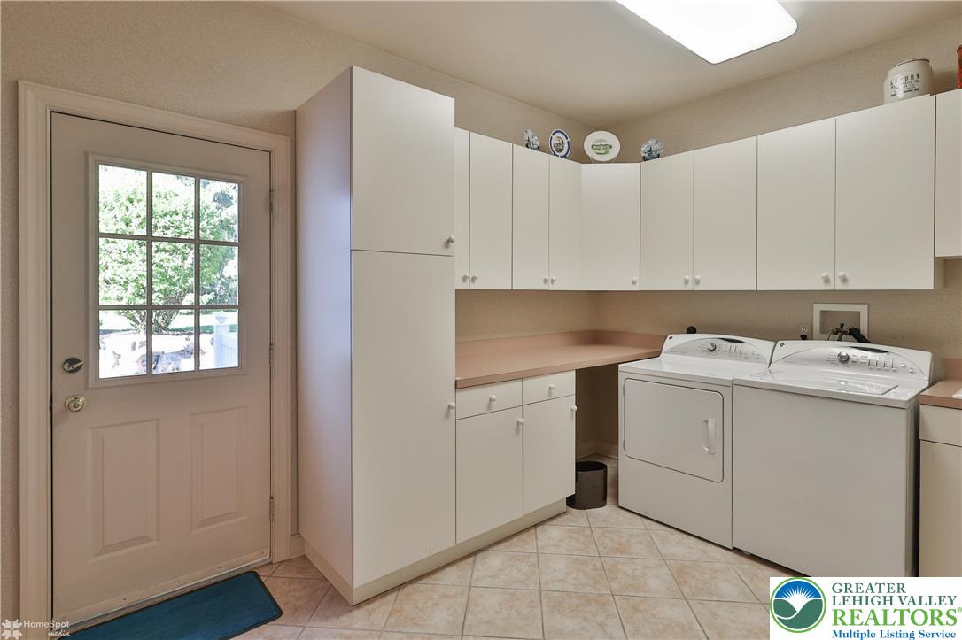 1805 Meadow Ridge Court Bethlehem, PA 18015 - Photo 57 of 84 Gallery Image 57