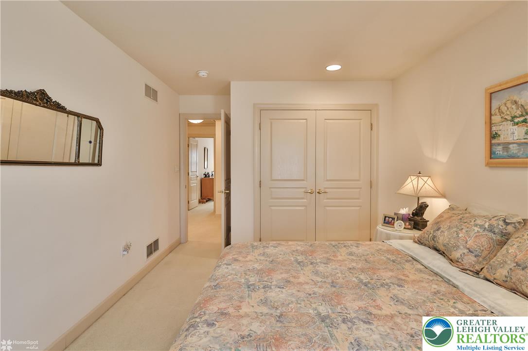 1805 Meadow Ridge Court Bethlehem, PA 18015 - Photo 65 of 84 Gallery Image 65