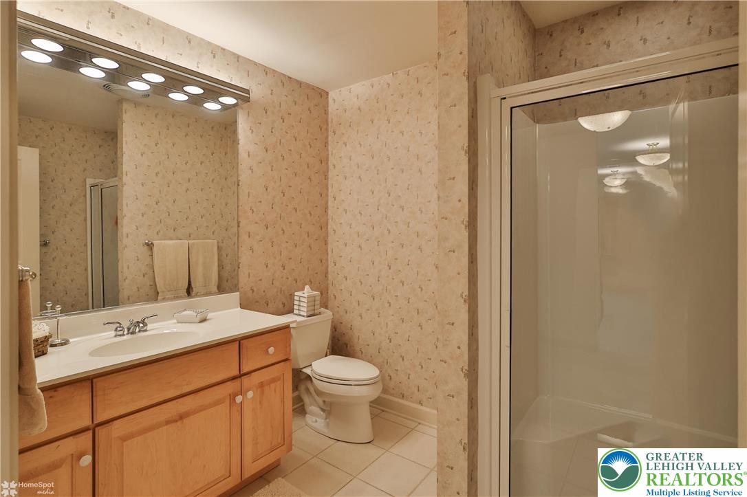 1805 Meadow Ridge Court Bethlehem, PA 18015 - Photo 66 of 84 Gallery Image 66