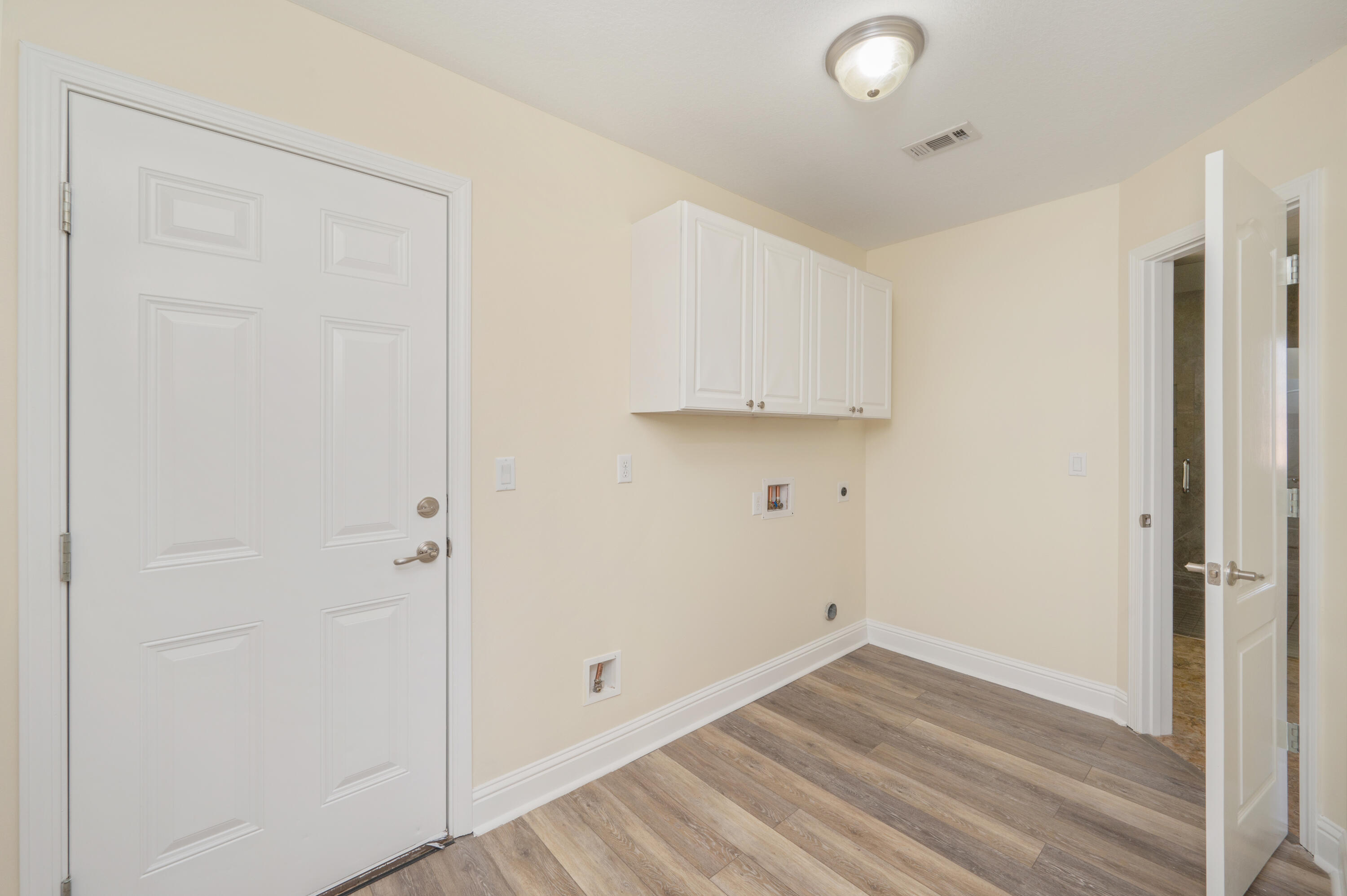3361 Citrine Circle Crestview, FL 32539 - Photo 31 of 34 a view of room
