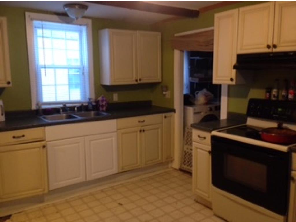 13 Exeter Road Newmarket, NH 03857 - Photo 5 of 15