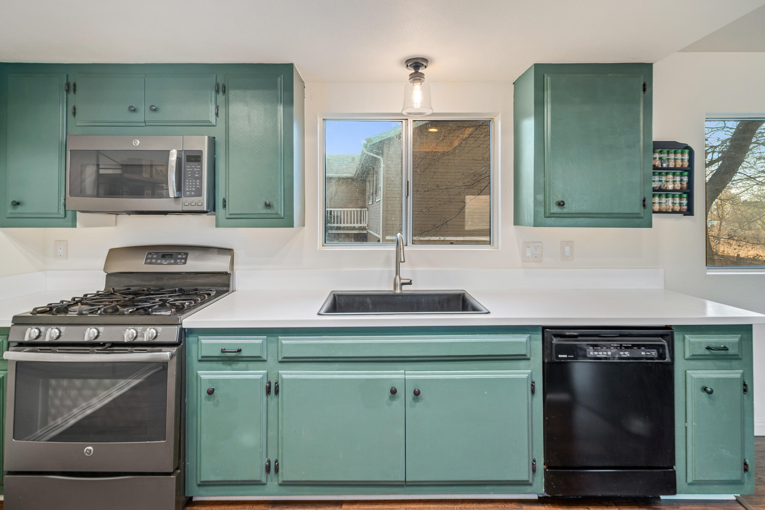 20109 Brite Valley Road Tehachapi, CA 93561 - Photo 12 of 36 Brite Valley-11