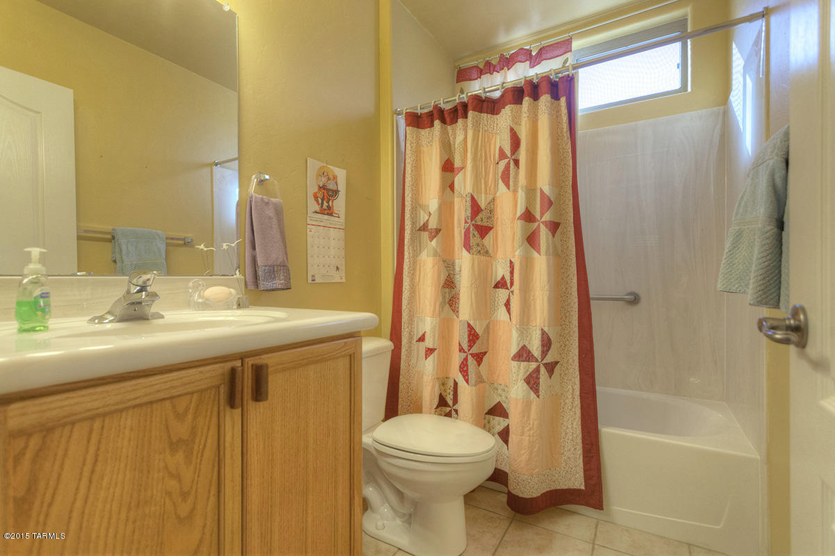 1145 West Arbor Ridge Drive Green Valley, AZ 85614 - Photo 18 of 35