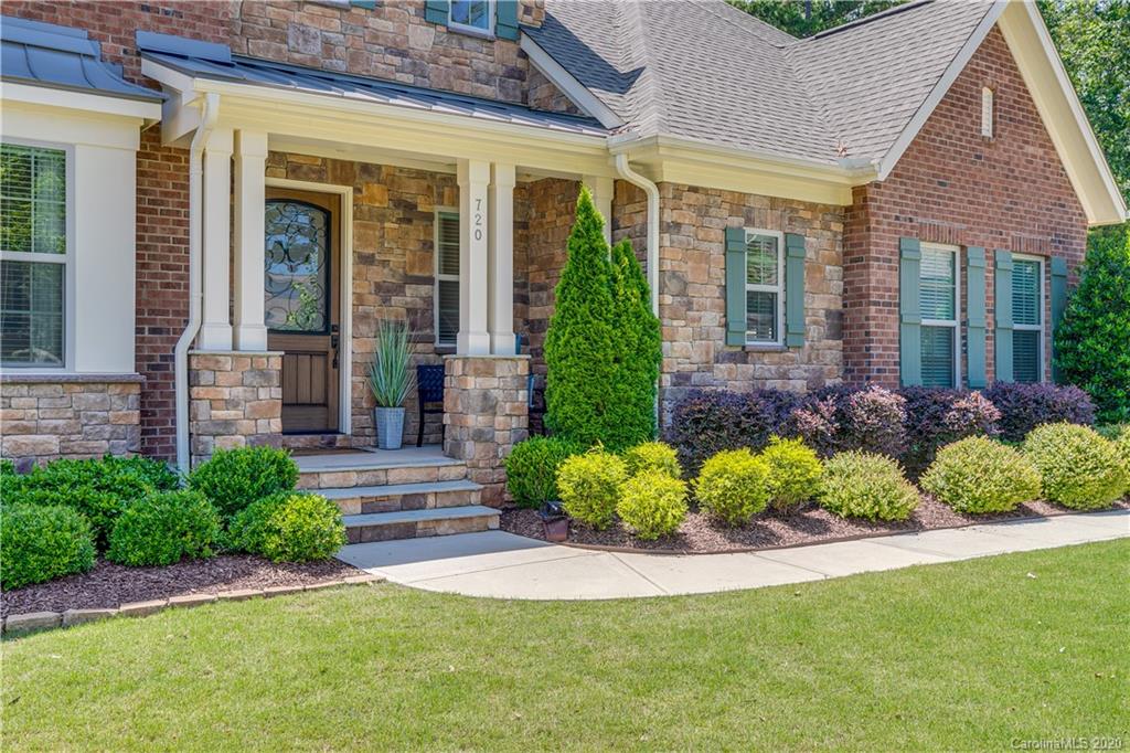 720 Chase Court Fort Mill, SC 29708 - Photo 2 of 45