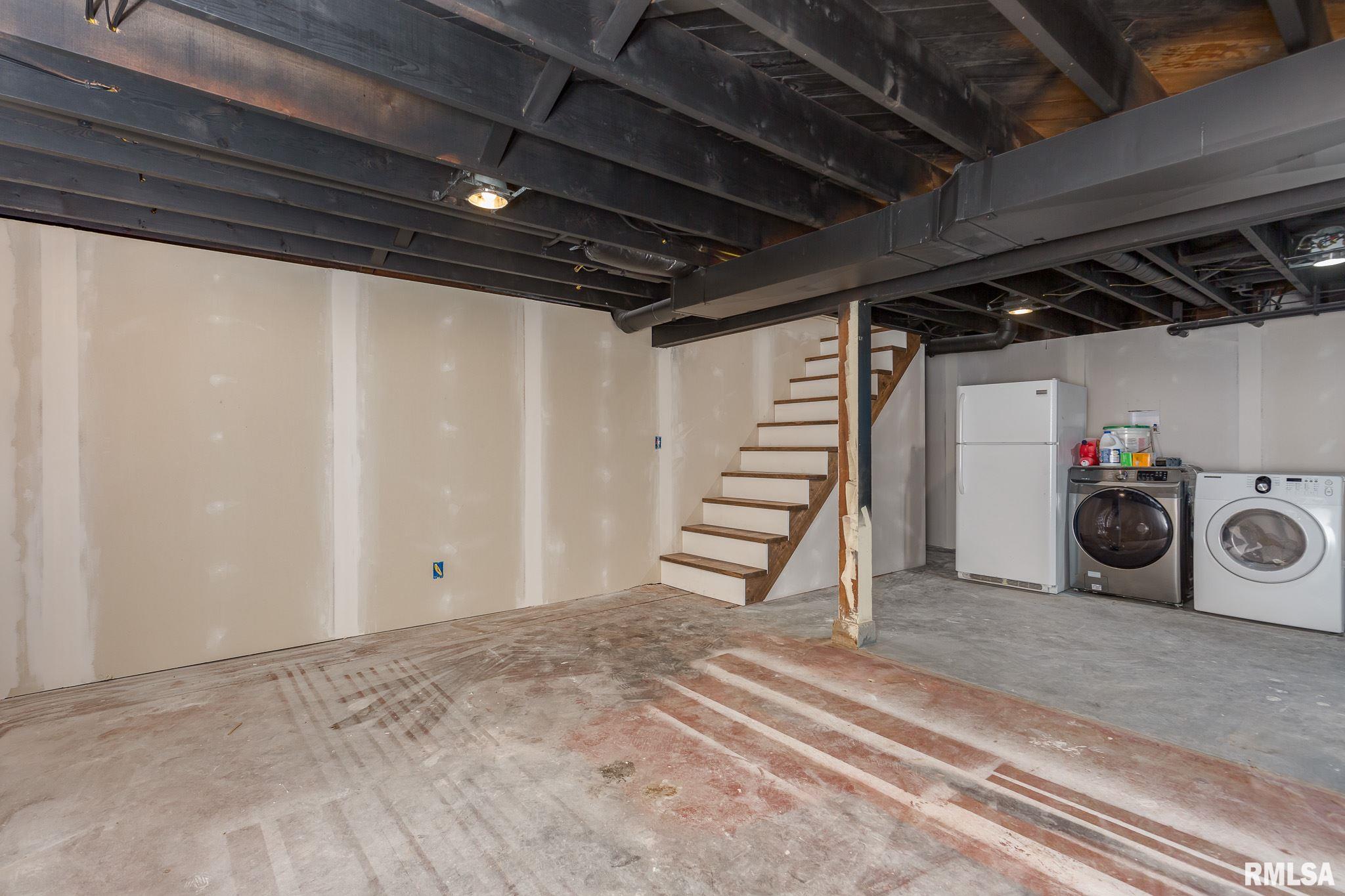 8810 Knoxville Road Milan, IL 61264 - Photo 19 of 28 Gallery Image 19