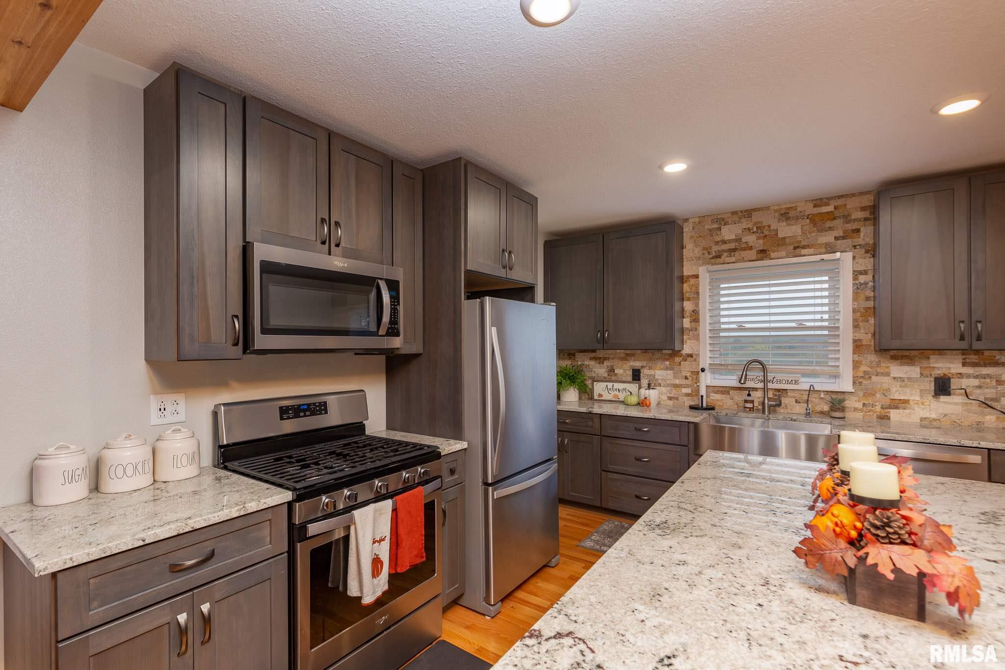 8810 Knoxville Road Milan, IL 61264 - Photo 5 of 28 Gallery Image 5