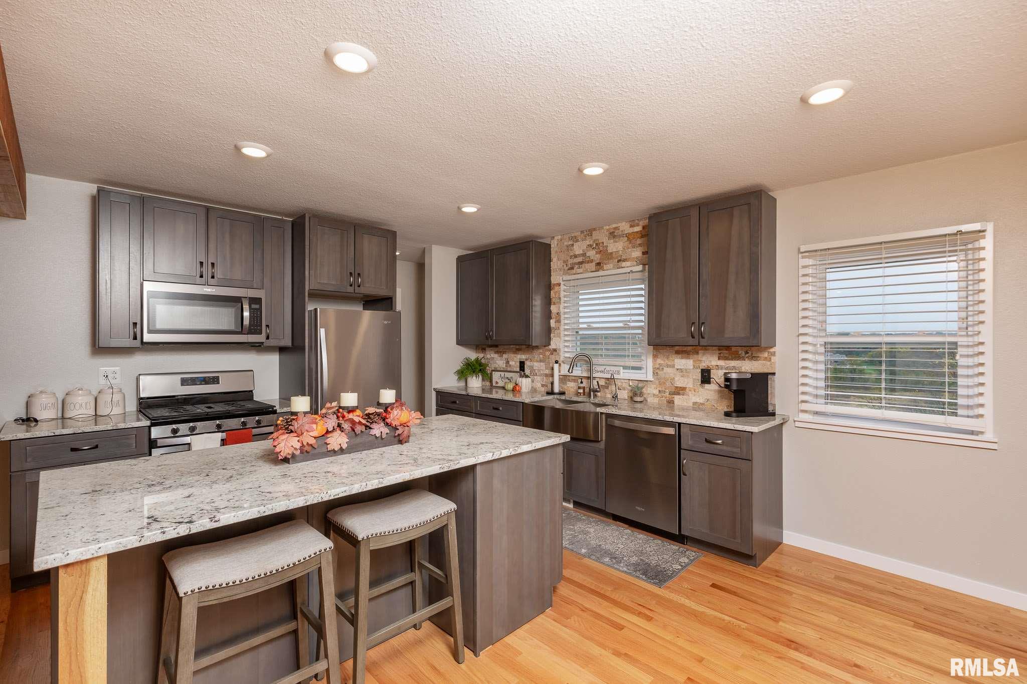 8810 Knoxville Road Milan, IL 61264 - Photo 8 of 28 Gallery Image 8