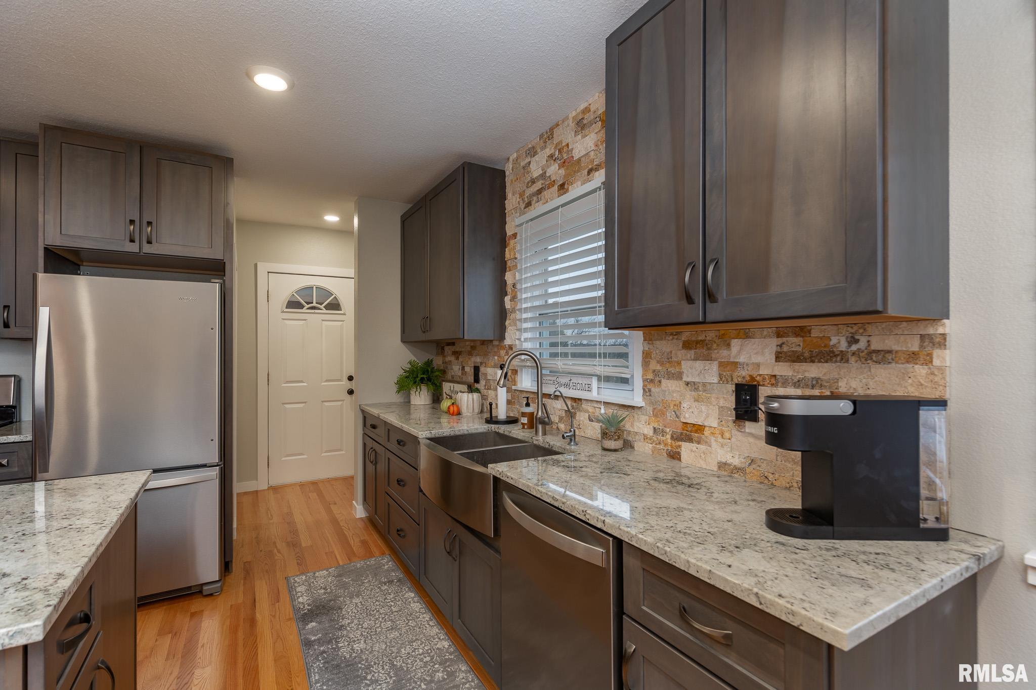 8810 Knoxville Road Milan, IL 61264 - Photo 9 of 28 Gallery Image 9