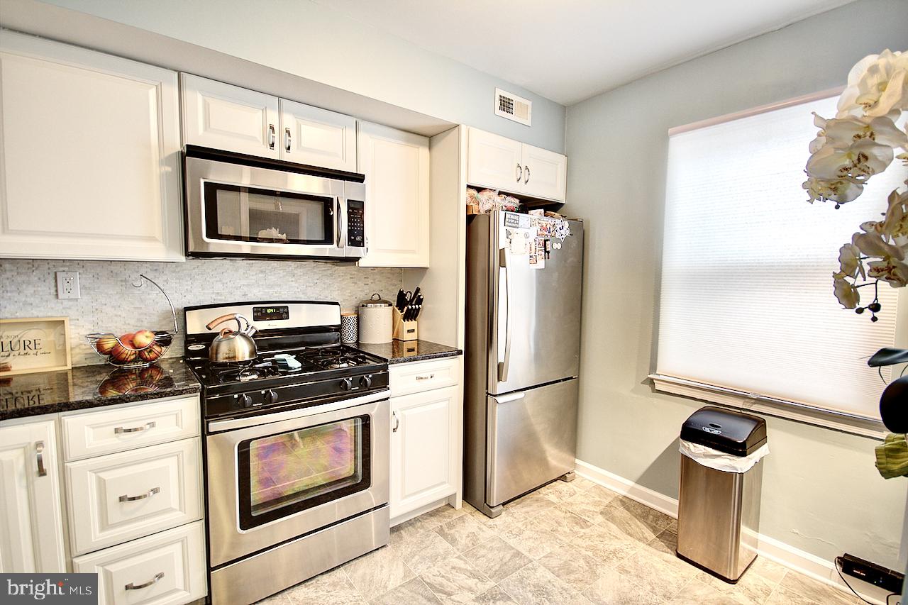 3563 Dows Road Philadelphia, PA 19154 - Photo 8 of 19 Gallery Image 8