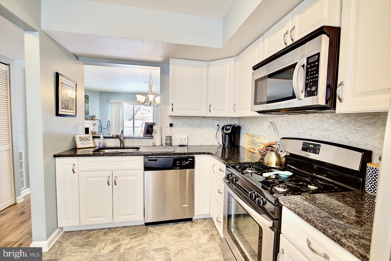 3563 Dows Road Philadelphia, PA 19154 - Photo 9 of 19 Gallery Image 9