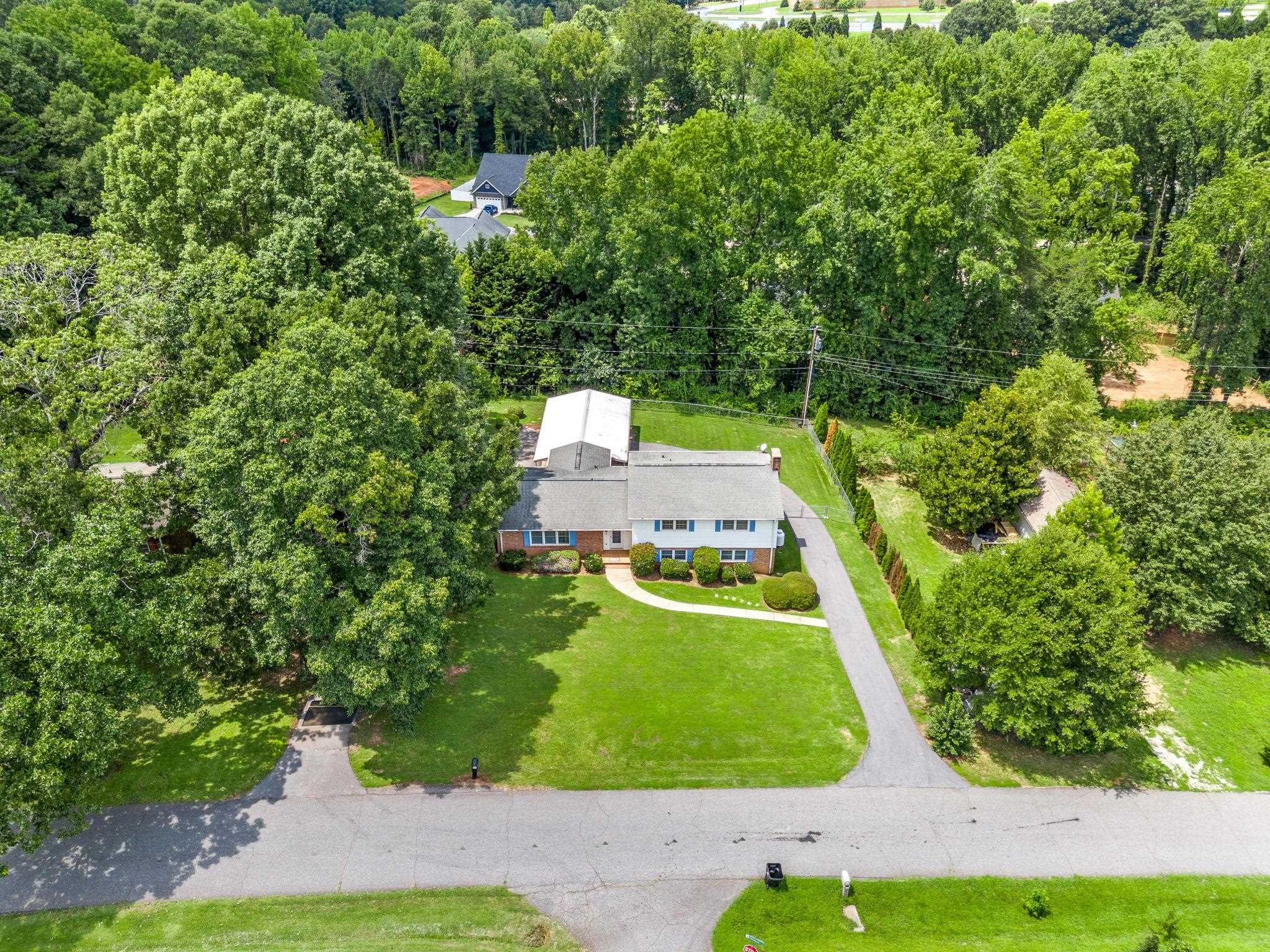 145 Johnson Avenue Inman, SC 29349 - Photo 3 of 38