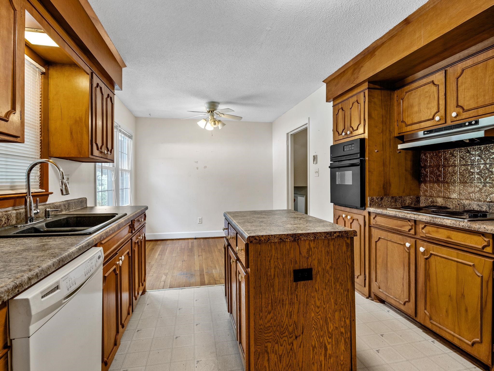 145 Johnson Avenue Inman, SC 29349 - Photo 10 of 38