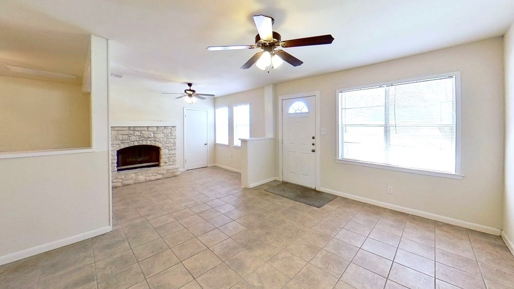 205 East 2nd Street Georgetown, TX 78626 - Photo 11 of 35