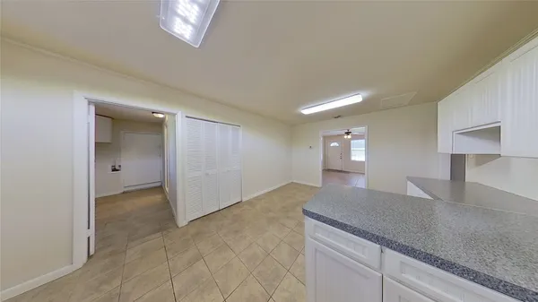 $1,675 | 205 East 2nd Street, Georgetown, TX 78626