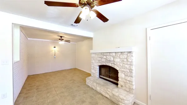 $1,675 | 205 East 2nd Street, Georgetown, TX 78626