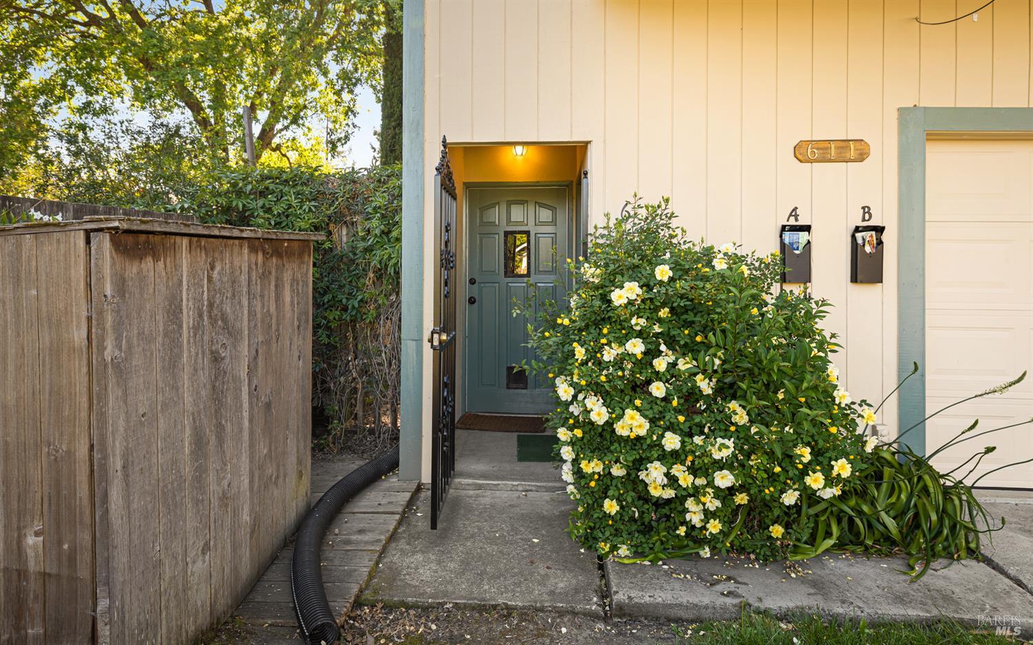 611 Hendley Street Santa Rosa, CA 95404 - Photo 4 of 54
