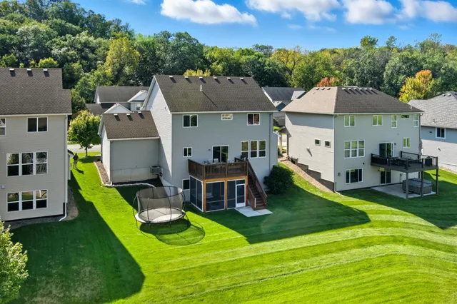 $600,000 | 8600 West 132nd Street, Savage, MN 55378