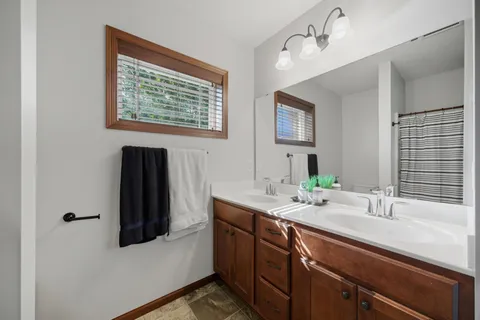 $600,000 | 8600 West 132nd Street, Savage, MN 55378