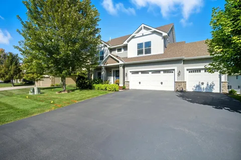 $600,000 | 8600 West 132nd Street, Savage, MN 55378