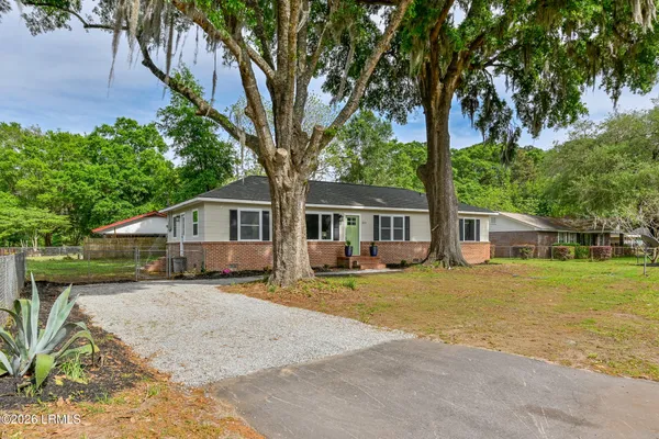 $429,000 | 1013 Rentz Street, Beaufort, SC 29906