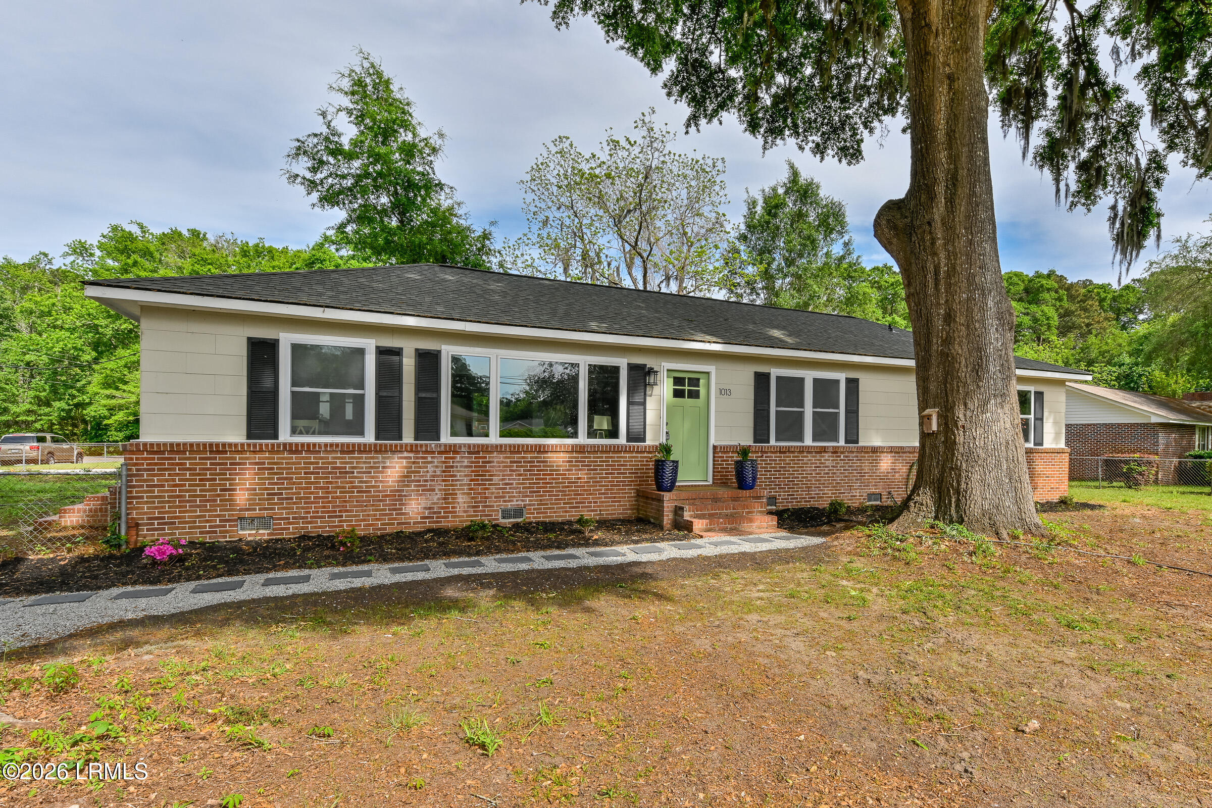 1013 Rentz Street Beaufort, SC 29906 - Photo 3 of 43 1013 Rentz St-3