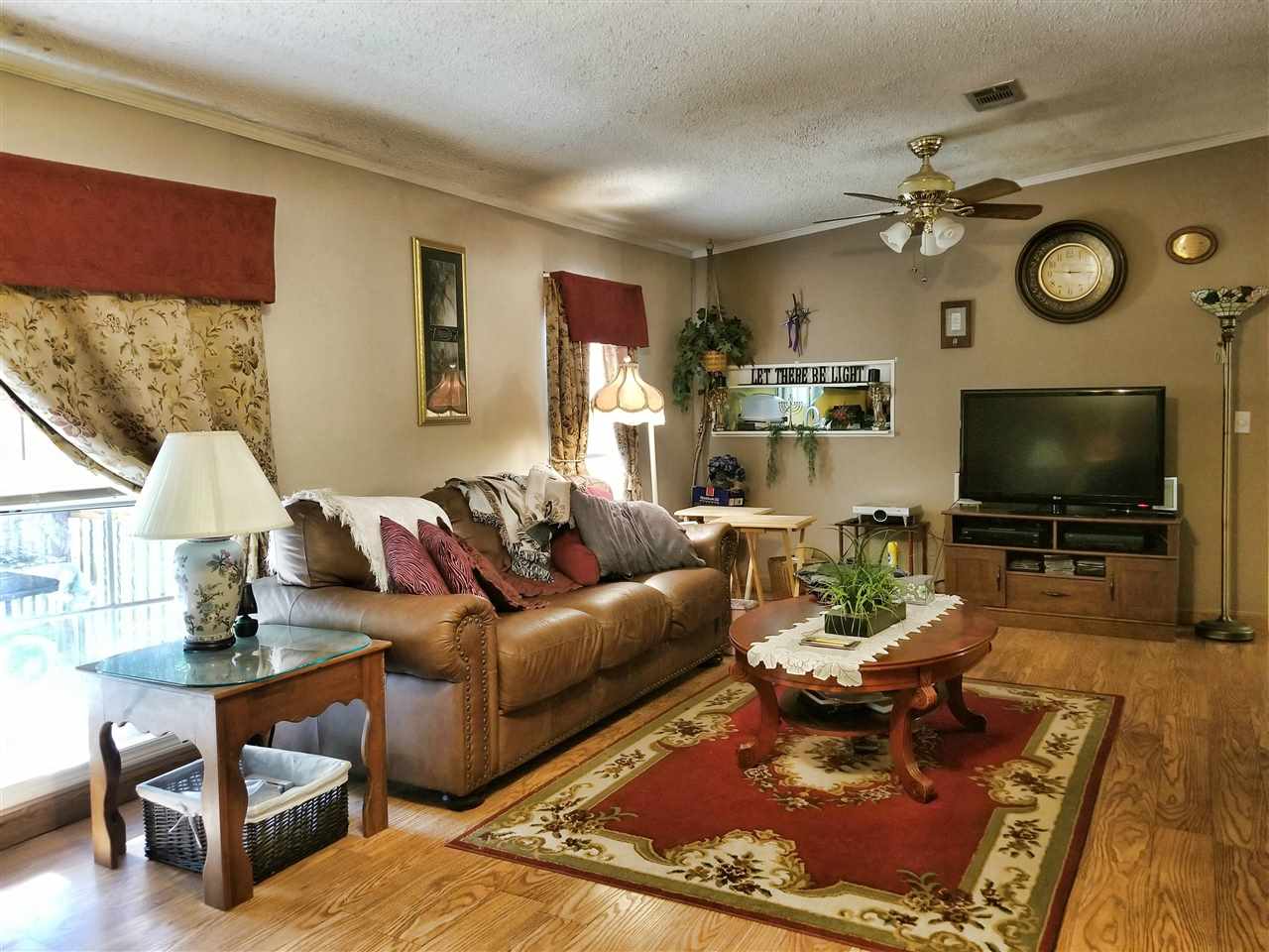 595 Northeast Forest View Way Lee, FL 32059 - Photo 3 of 29 Gallery Image 3