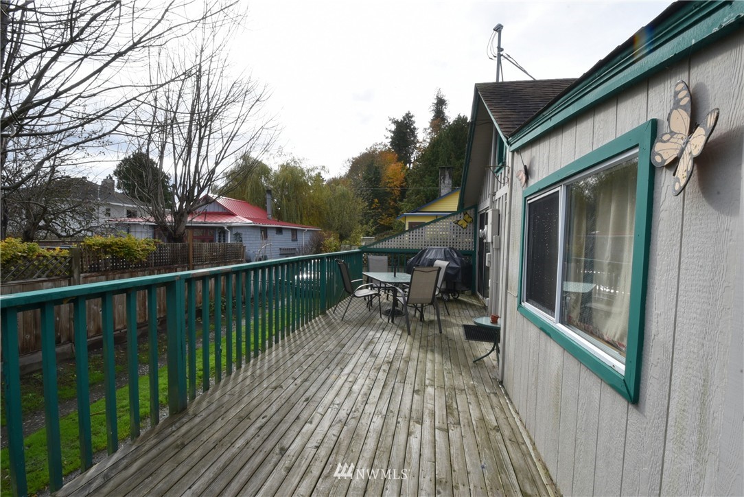 2184 Garth Road Point Roberts, WA 98281 - Photo 2 of 16 Gallery Image 2
