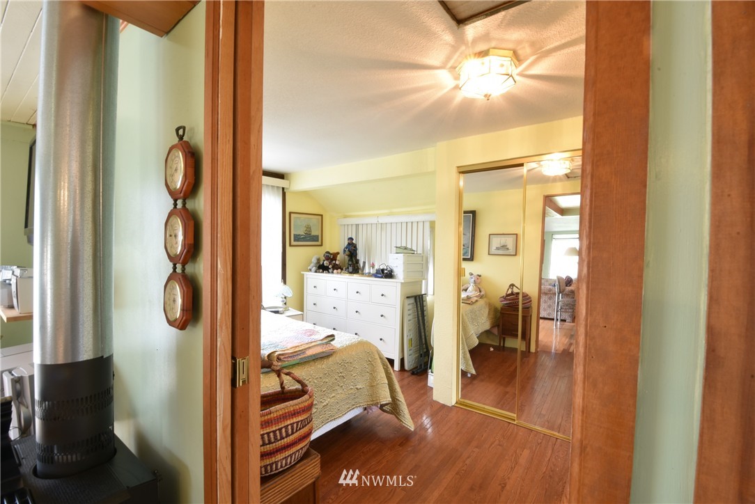 2184 Garth Road Point Roberts, WA 98281 - Photo 9 of 16 Gallery Image 9